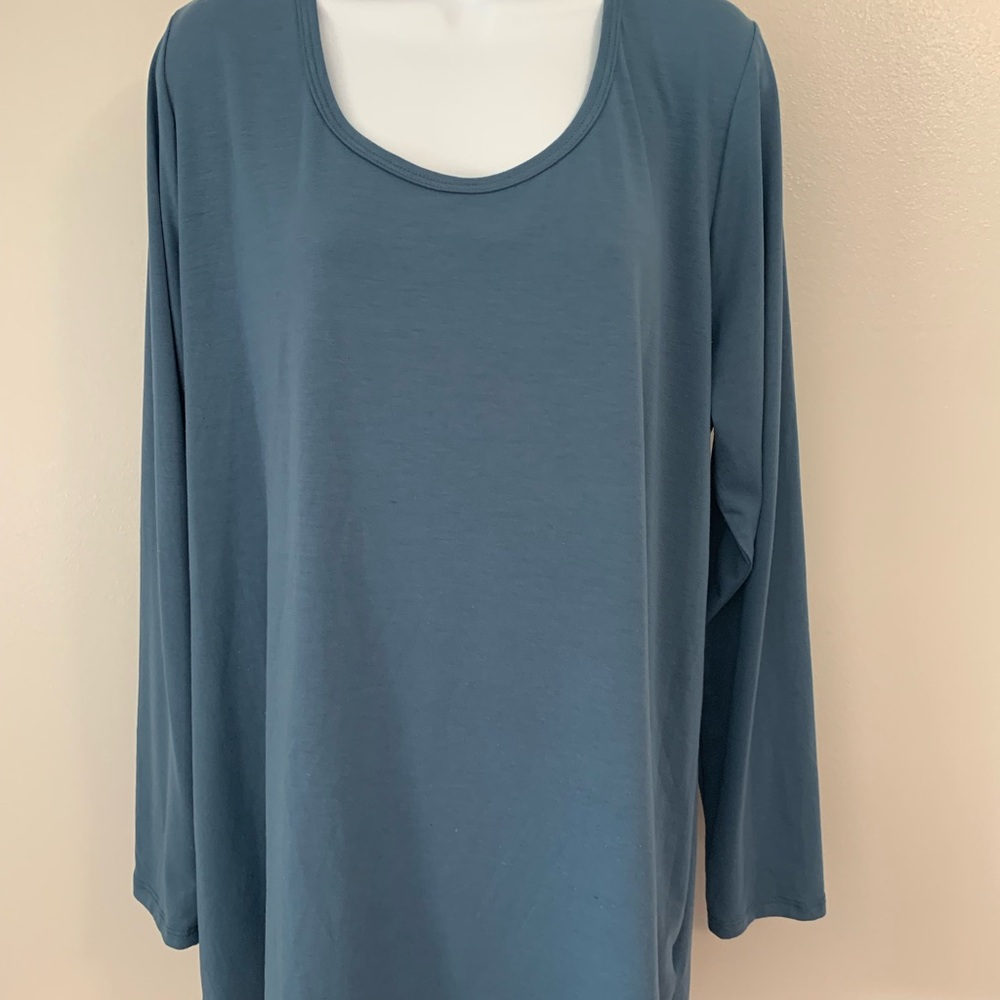LuLa Roe Tee - Picture 14 of 14
